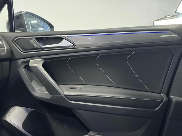 Photo of 2022 Gray Volkswagen Tiguan