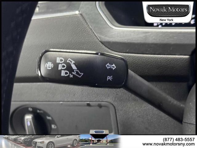 Photo of 2022 Gray Volkswagen Tiguan