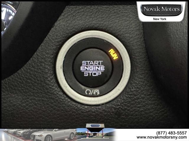 Photo of 2022 Diamond Black Crystal Pearlcoat RAM 1500