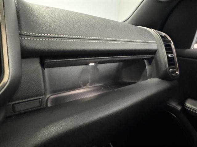 Photo of 2022 Diamond Black Crystal Pearlcoat RAM 1500