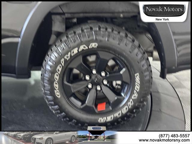 Photo of 2022 Diamond Black Crystal Pearlcoat RAM 1500