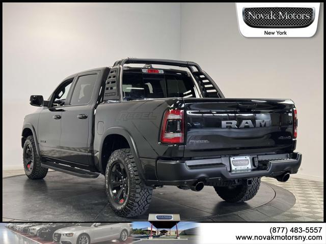 Photo of 2022 Diamond Black Crystal Pearlcoat RAM 1500