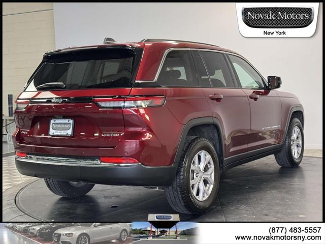 Photo of 2022 Velvet Red Pearlcoat Jeep Grand Cherokee