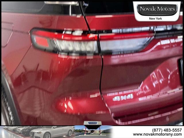 Photo of 2022 Velvet Red Pearlcoat Jeep Grand Cherokee