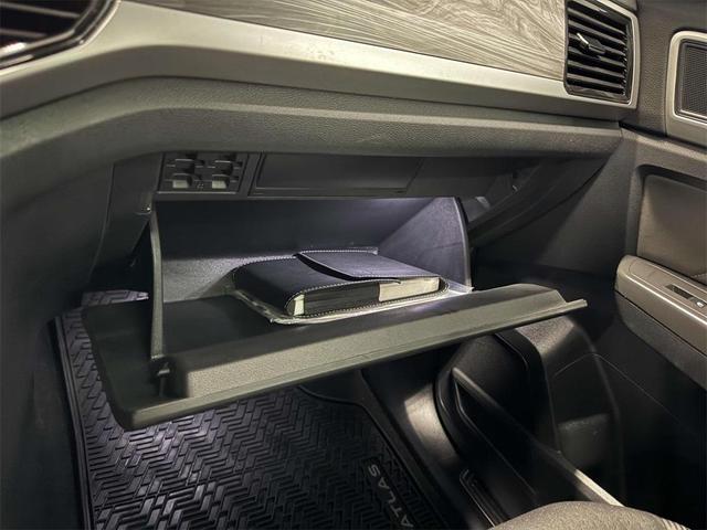 Photo of 2022 White Volkswagen Atlas Cross Sport