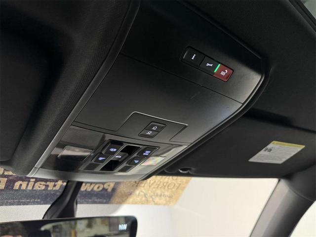 Photo of 2022 White Volkswagen Atlas Cross Sport