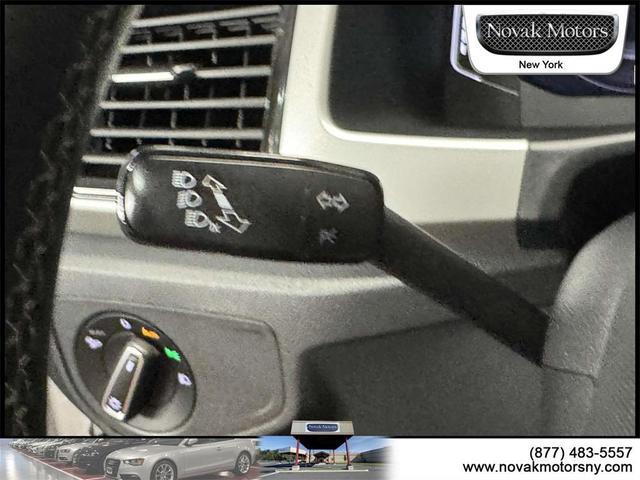 Photo of 2022 White Volkswagen Atlas Cross Sport