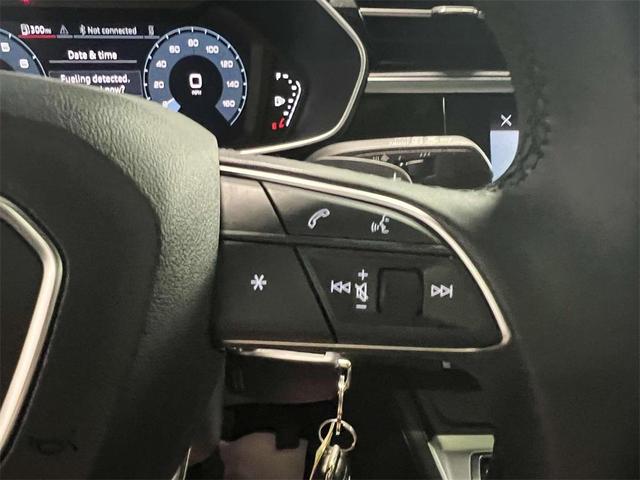 Photo of 2022 White Audi Q3