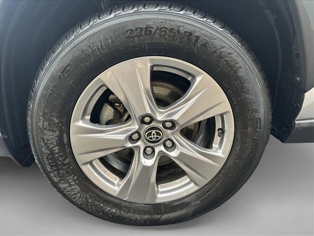 Photo of 2022 Silver Sky Metallic Toyota RAV4