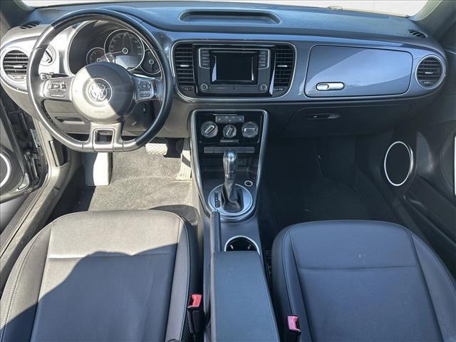 Photo of 2018 Platinum Gray Metallic/Black Roof Volkswagen Beetle
