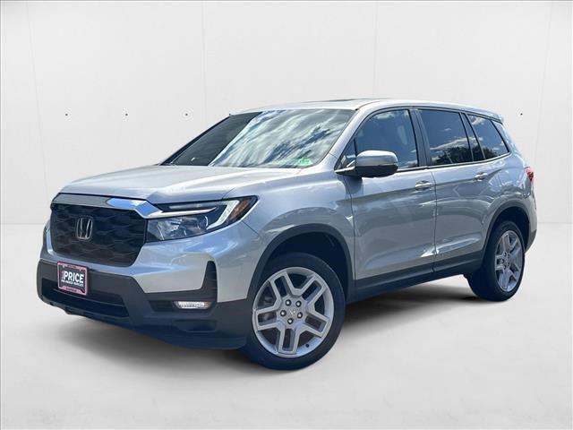 Photo of 2024 Lunar Silver Metallic Honda Passport