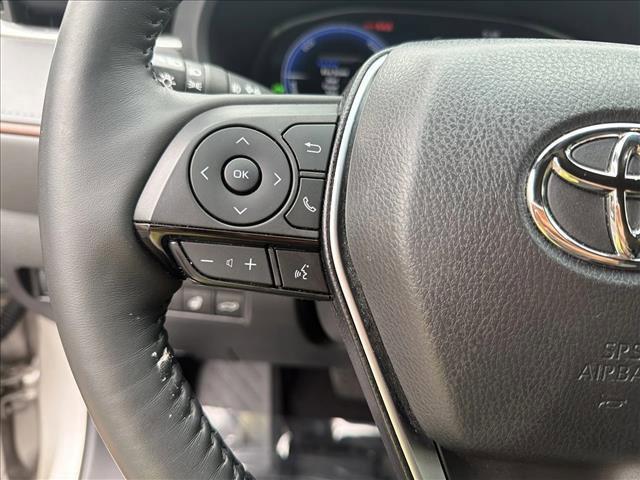 Photo of 2024 Titanium Glow Toyota Venza