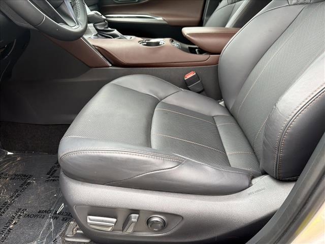 Photo of 2024 Titanium Glow Toyota Venza