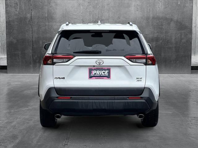 Photo of 2022 Gray Toyota RAV4
