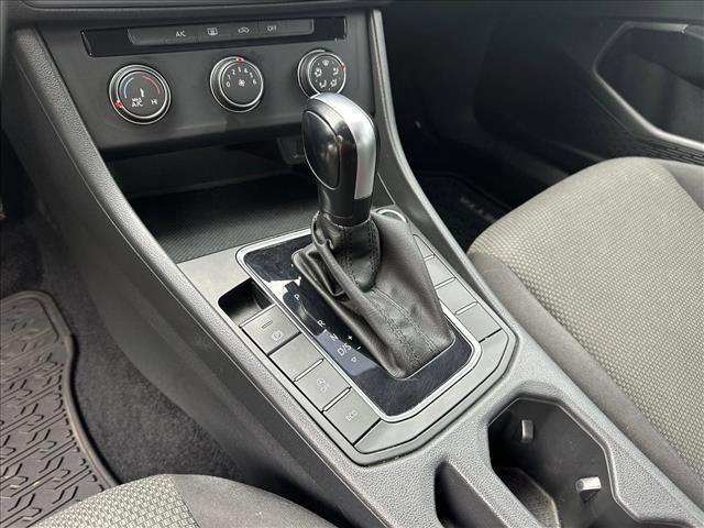 Photo of 2021 Black Uni Volkswagen Jetta
