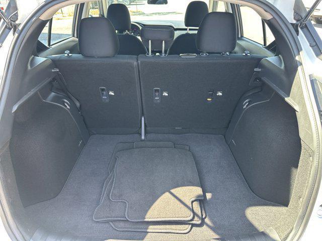 Photo of 2024 Aspen White Tricoat Nissan Kicks
