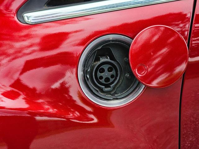 Photo of 2015 red Ford C-Max Energi