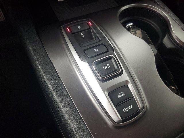 Photo of 2022 Crystal Black Pearl Honda Passport
