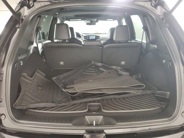 Photo of 2022 Crystal Black Pearl Honda Passport