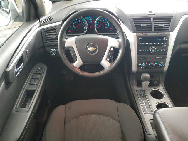 Photo of 2012 Silver Ice Metallic Chevrolet Traverse