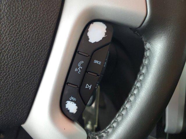 Photo of 2012 Silver Ice Metallic Chevrolet Traverse