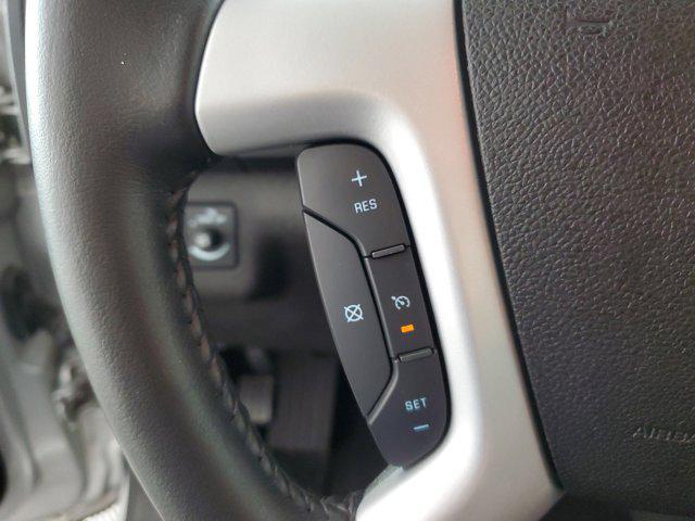 Photo of 2012 Silver Ice Metallic Chevrolet Traverse