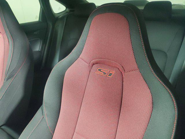 Photo of 2024 Sonic Gray Pearl Honda Civic Si