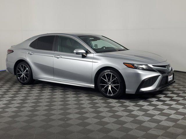 Photo of 2022 Celestial Silver Metallic Toyota Camry