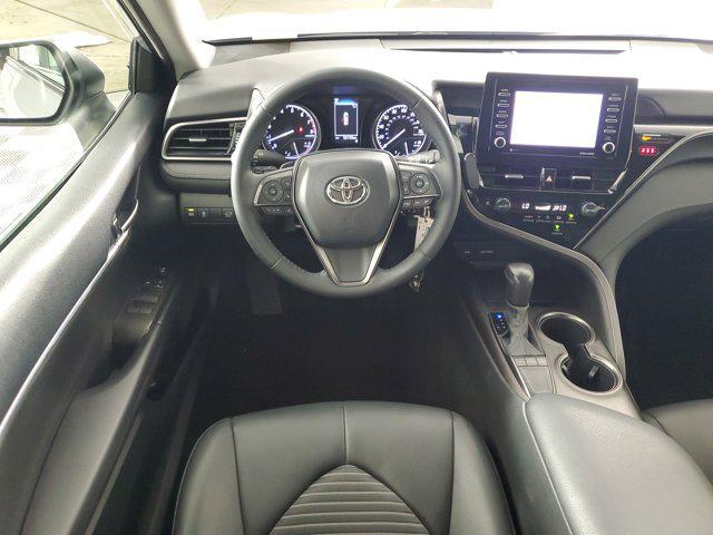 Photo of 2022 Celestial Silver Metallic Toyota Camry