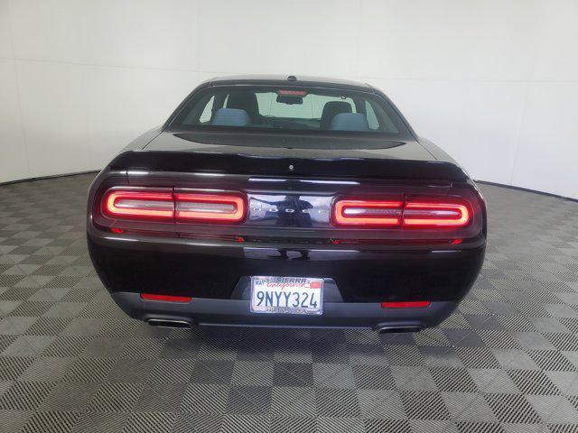 Photo of 2018 Pitch Black Clearcoat Dodge Challenger