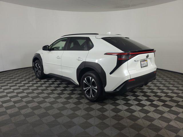 Photo of 2023 Wind Chill Pearl w/Black Roof Toyota bZ4X