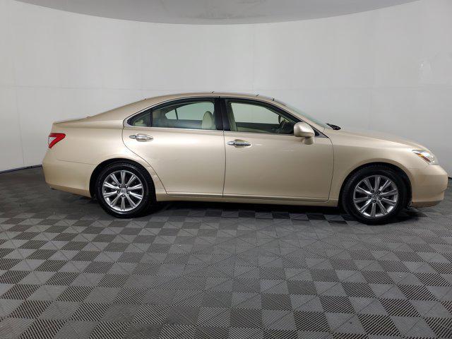 Photo of 2007 Golden Almond Metallic Lexus ES 350