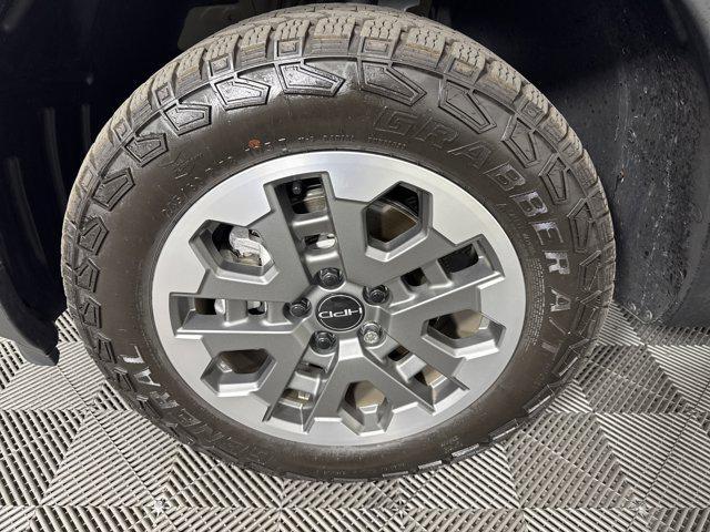 Photo of 2024 Sonic Gray Pearl Honda Passport