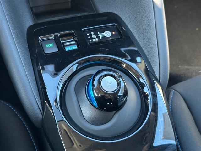 Photo of 2025 Super Black Nissan Leaf