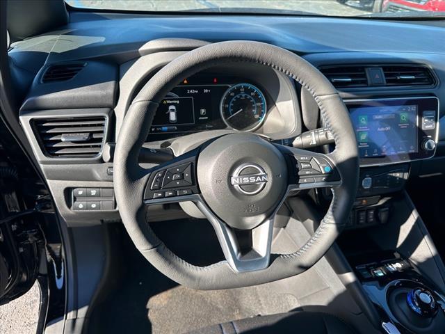 Photo of 2025 Super Black Nissan Leaf
