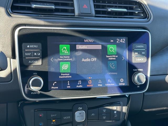 Photo of 2025 Super Black Nissan Leaf