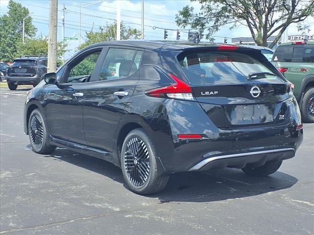 Photo of 2025 Super Black Nissan Leaf