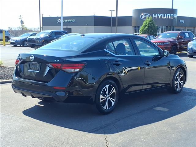 Photo of 2022 Super Black Nissan Sentra