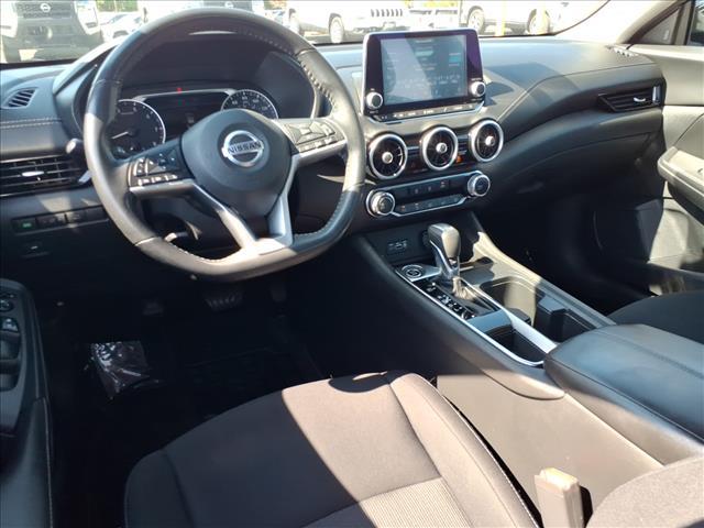 Photo of 2022 Super Black Nissan Sentra