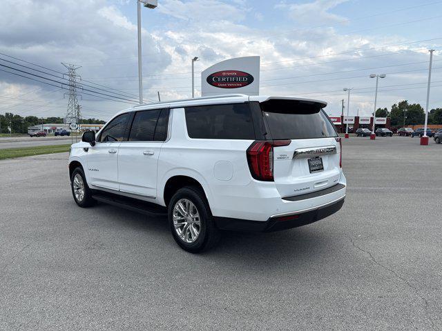 Photo of 2023 White Frost Tricoat GMC Yukon XL