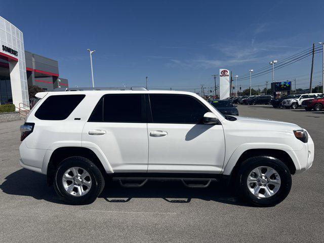 Photo of 2018 Super White Toyota 4Runner
