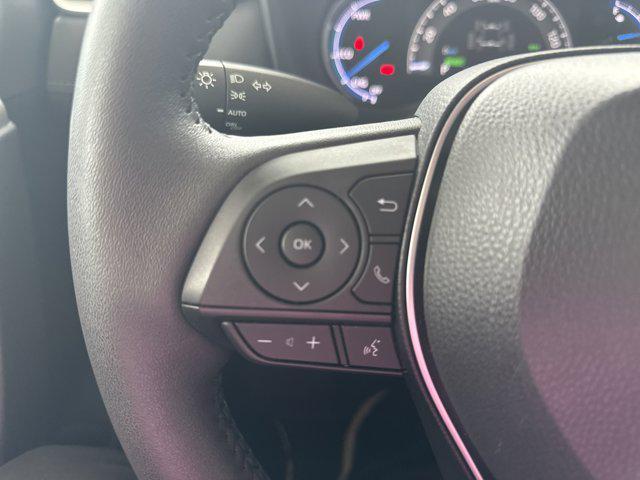 Photo of 2024 Ice Cap Toyota RAV4 Hybrid