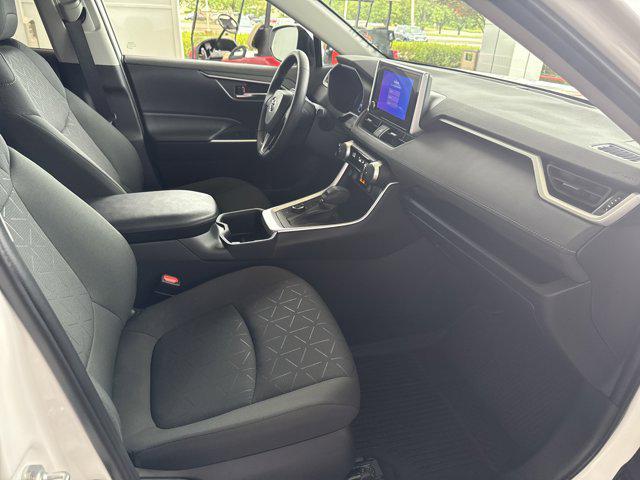 Photo of 2024 Ice Cap Toyota RAV4 Hybrid