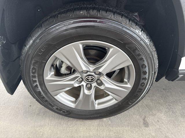 Photo of 2024 Ice Cap Toyota RAV4 Hybrid