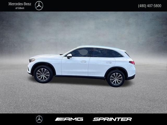 Photo of 2025 Polar White Mercedes-Benz GLC 300