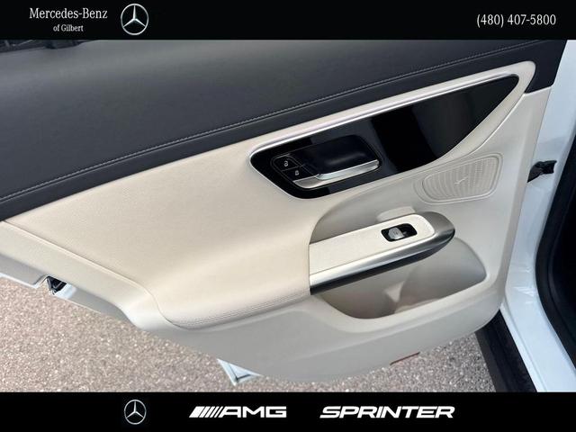 Photo of 2025 Polar White Mercedes-Benz GLC 300