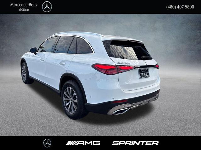 Photo of 2025 Polar White Mercedes-Benz GLC 300