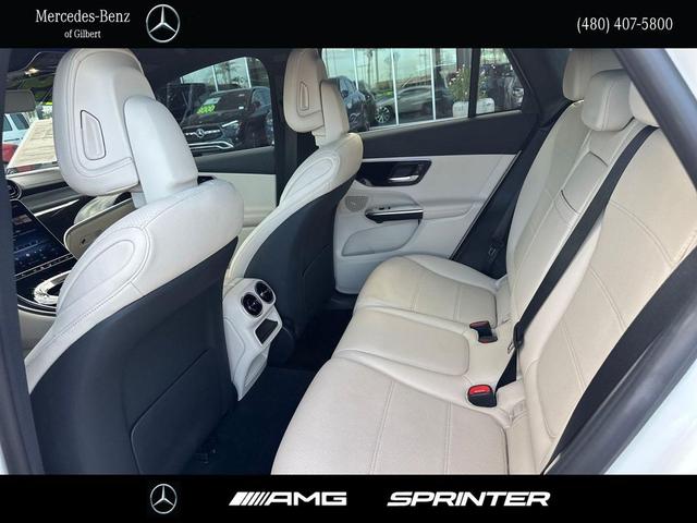 Photo of 2025 Polar White Mercedes-Benz GLC 300