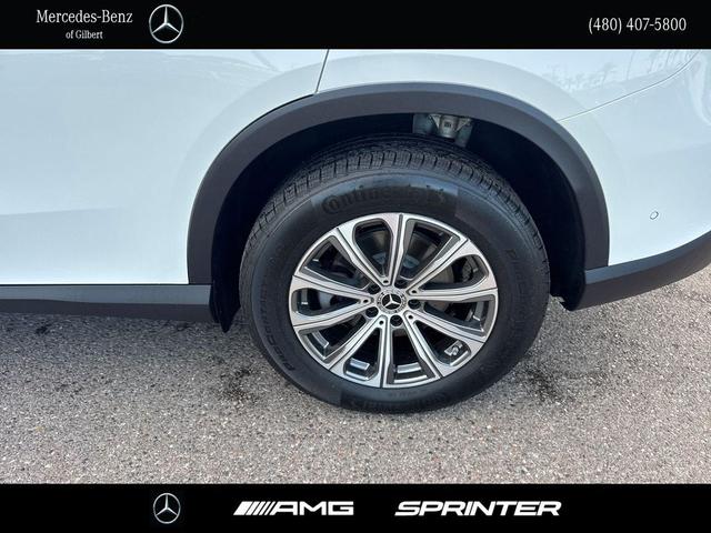 Photo of 2025 Polar White Mercedes-Benz GLC 300
