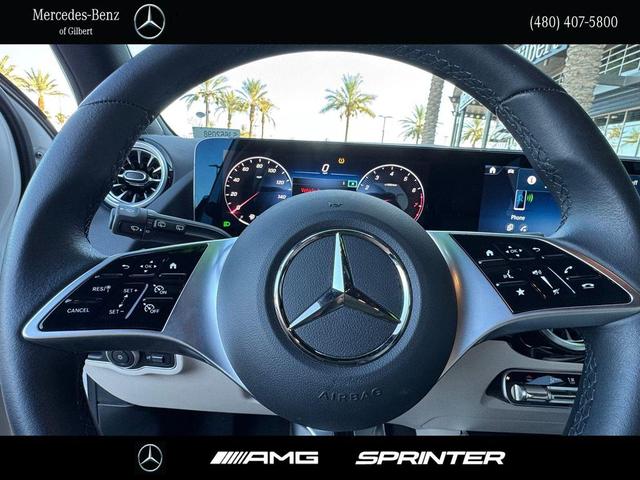 Photo of 2025 Polar White Mercedes-Benz GLA 250